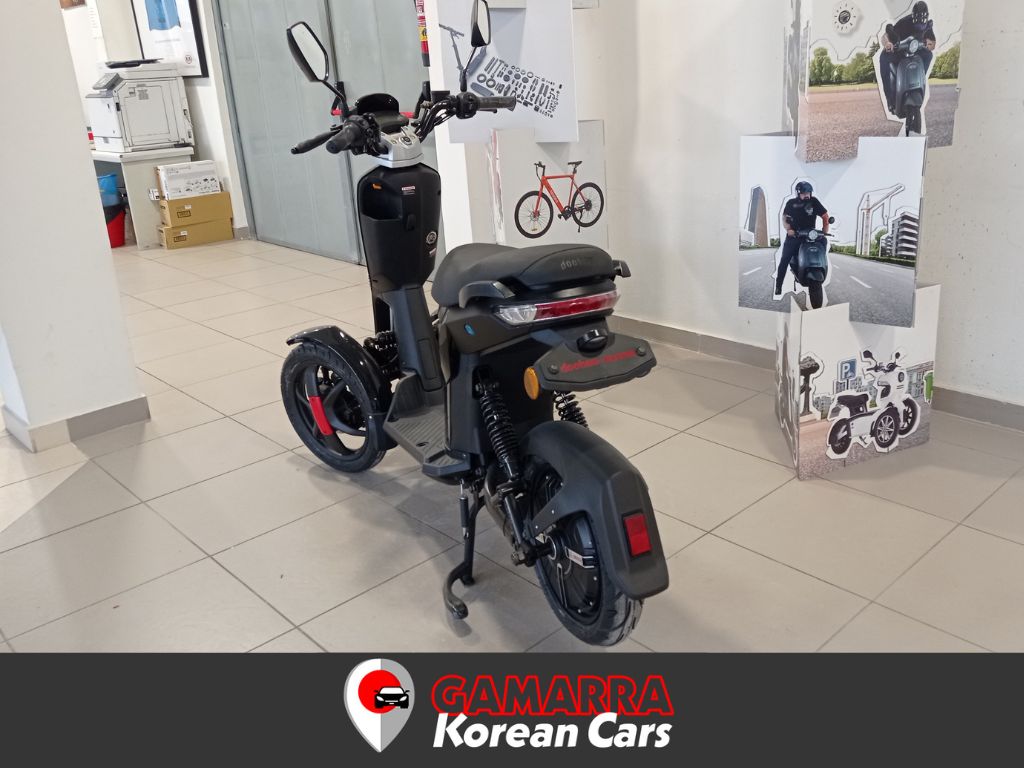 Triciclo Eléctrico Invicta iTango