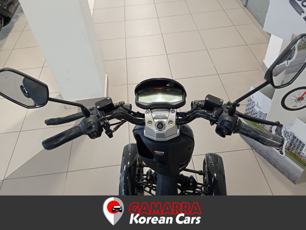 Triciclo Eléctrico Invicta iTango