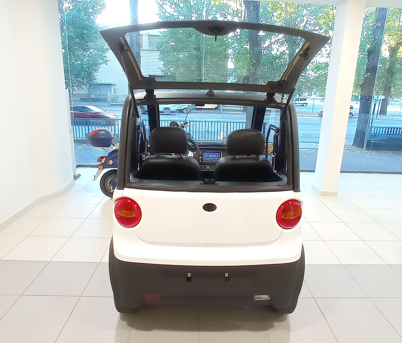 Invicta Electric Eidola