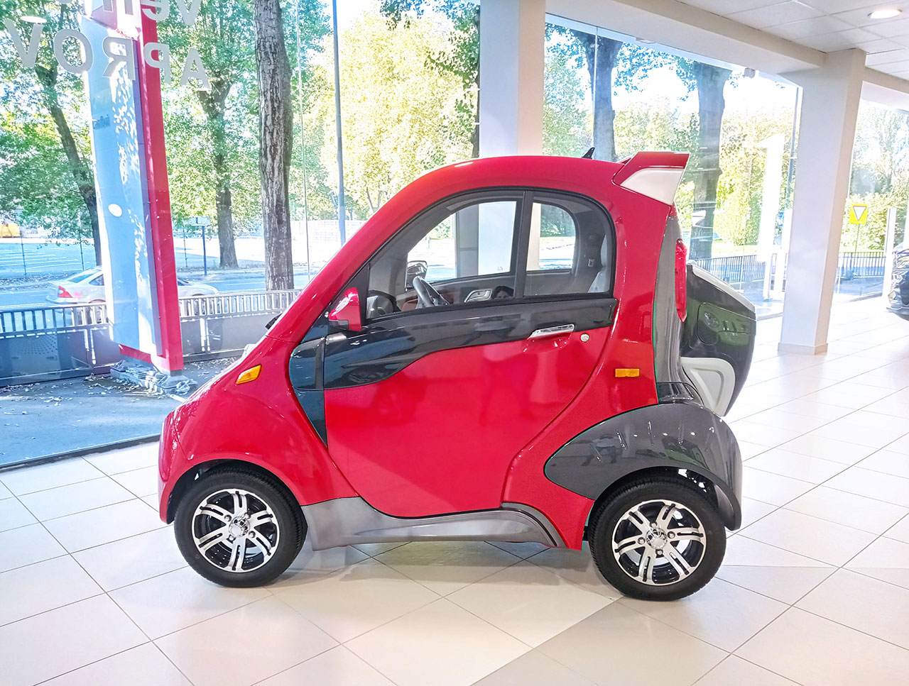 Invicta Electric Epica