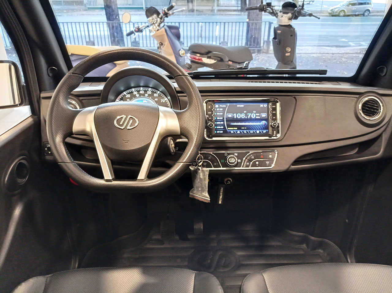 Invicta Electric Eidola