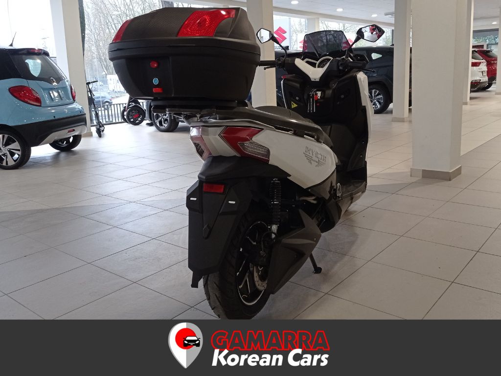 Moto Eléctrica Invicta Neila Rojo