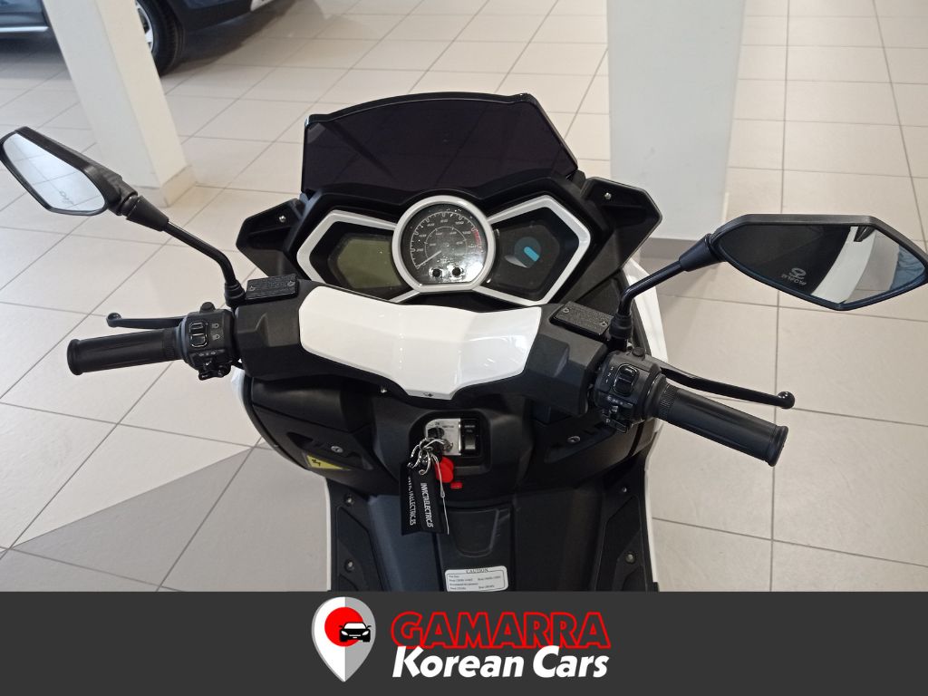 Moto Eléctrica Invicta Neila Rojo